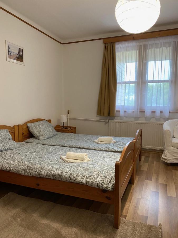 Global Apartmanhaz ボニャルツバシュ エクステリア 写真