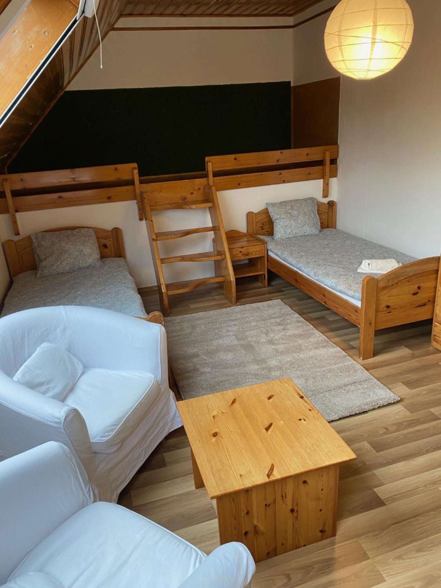 Global Apartmanhaz ボニャルツバシュ エクステリア 写真